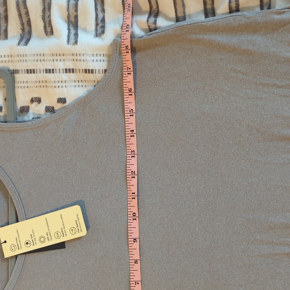 Tank top - Picture 2 of 3